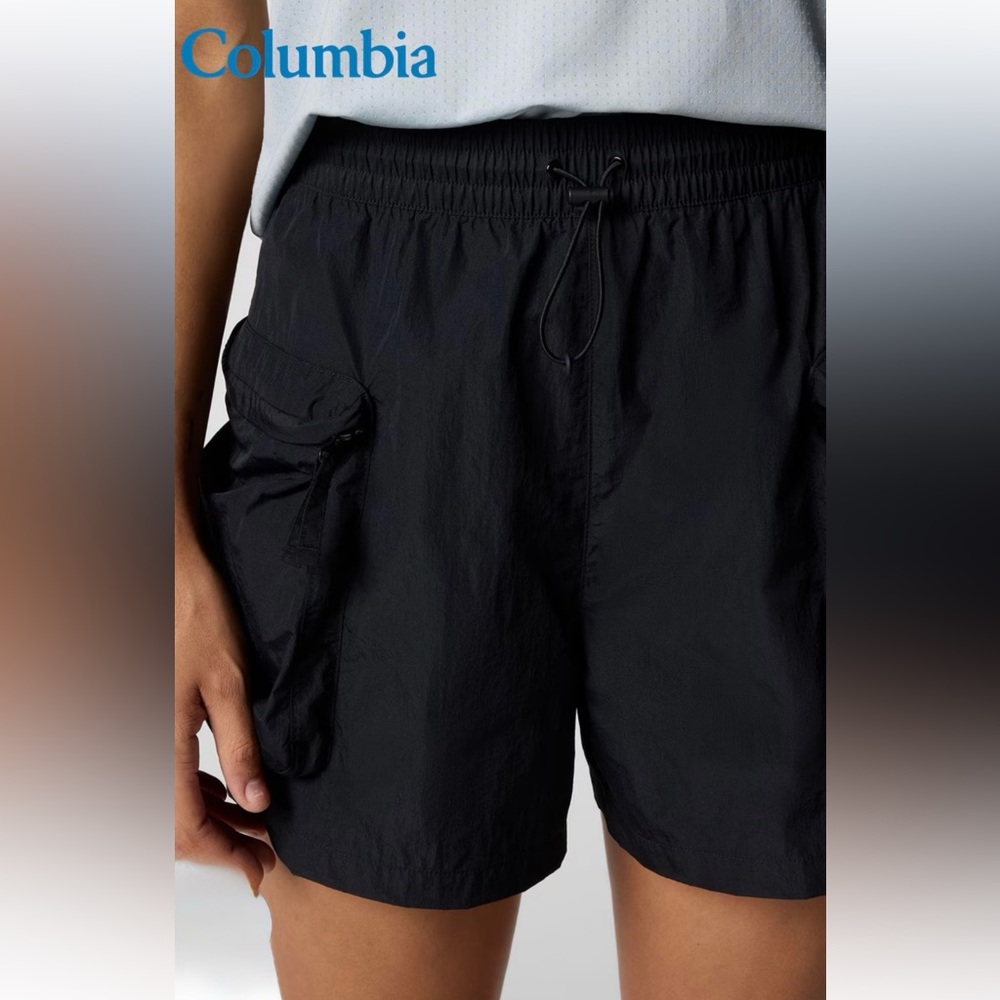 Columbia Women's Elevated View™ Cargo Shorts